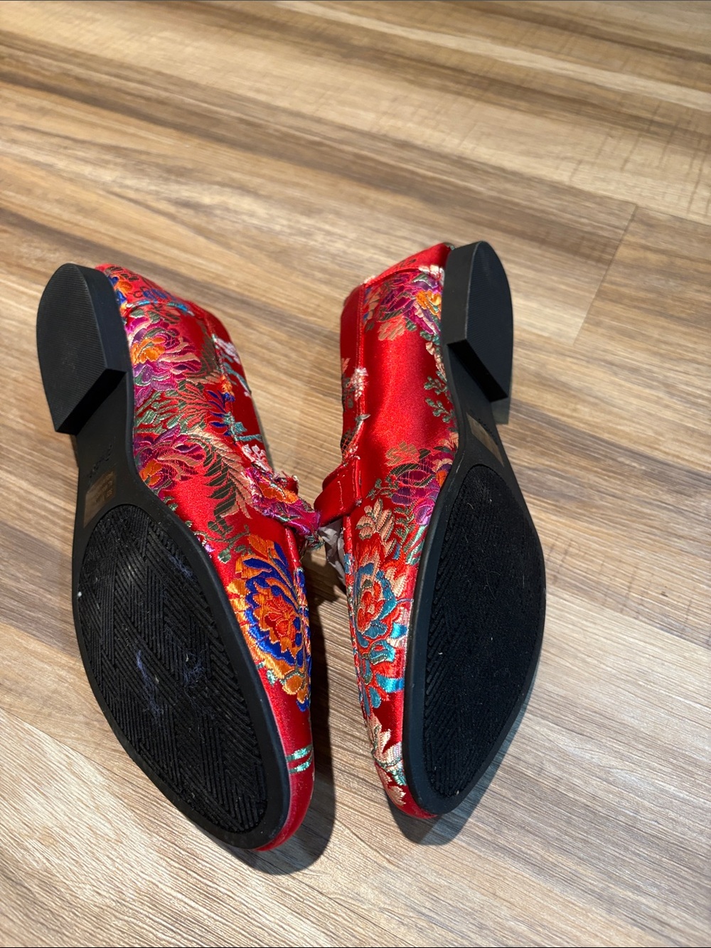 Qupid Red Floral Embroidered Slip-On Loafers for Women - Picture 2 of 4